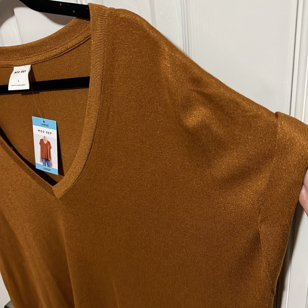 Mod Ref v-neck - Picture 3 of 5